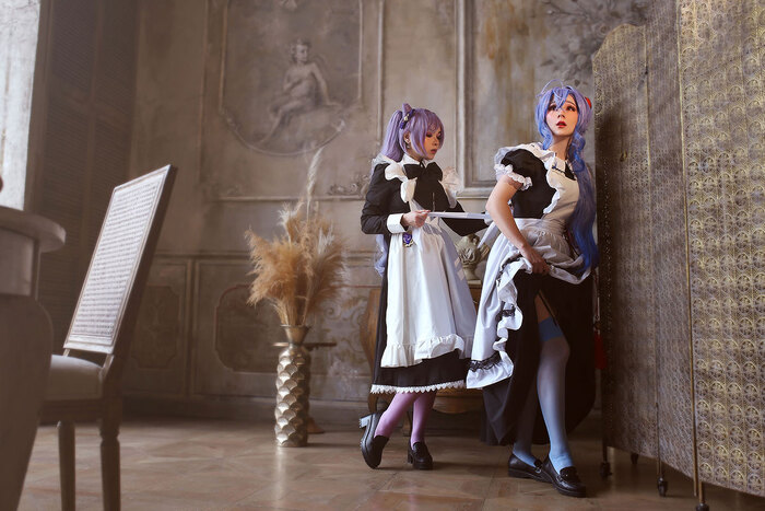 Горничные Кэ цин и Гань Юй