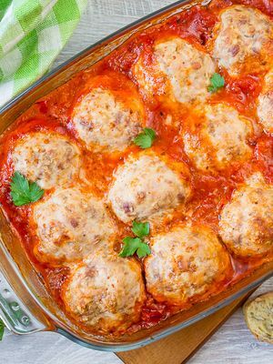 Baked turkey meatballs in tomato sauce - My, Video recipe, Recipe, Dinner, Cooking, Turkey, Cutlets, Longpost, Meatballs