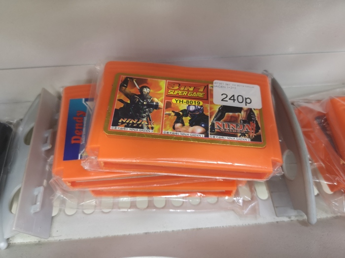 Ответ на пост «Сложный выбор» Игры на Денди, Картридж, Ретро-игры, Фотография, Dendy, 2000-е, Ностальгия, Прошлое, Трек, Компакт-диск, Ответ на пост, Длиннопост