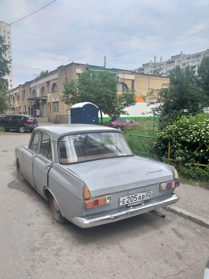 Retro car. Moskvich 412 (it seems). - My, Auto, Retro car, Tuning, Aphrodisiac, Heavy metal, Moskvich, The photo, Longpost, Moskvich 412