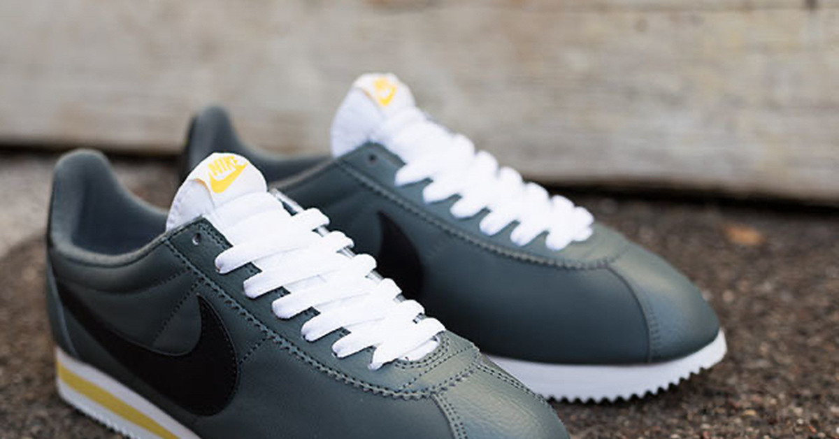 Nike cortez. Nike Cortez (Black/Grey). Nike Cortez и бомбер. Картезы 1990. Кортес серый.