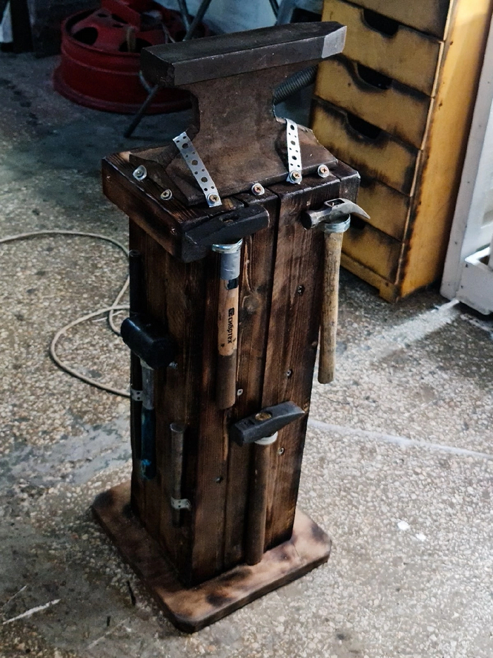 Наковальня!