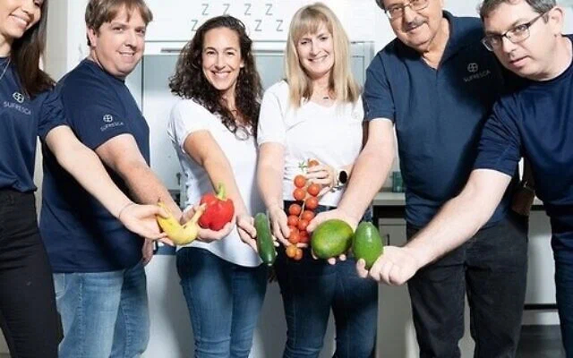 Israeli scientists have invented an edible coating that extends the shelf life of fruits and vegetables - Ecology, Garbage, Scientists, Сельское хозяйство, Products, Israel, Video, Youtube, Longpost