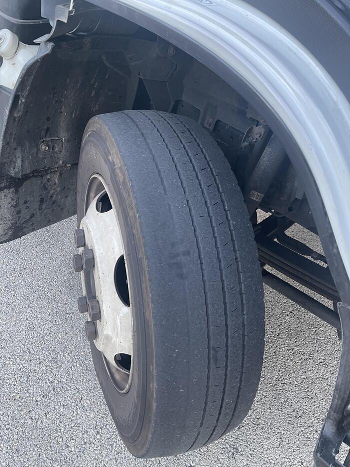 “The boss says that the tires on my work car are “in perfect order” and do not need to be replaced” - The photo, Auto, Motorists, Колесо, Tires, Work, Bosses, Reddit, USA