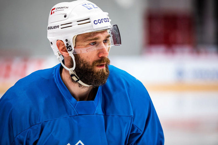 Петр Хохряков: Хотел поработать в «Тракторе» с Гатиятулиным, он известен как хороший тренер и мужик!