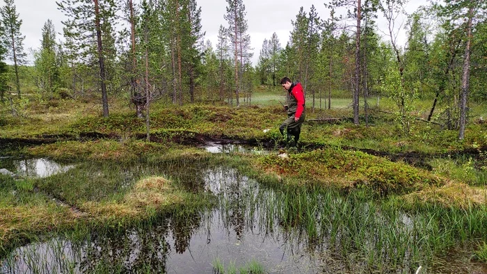 On stones and puddles on Renault Duster new and Nissan Patrol Y61. - My, 4x4, North, Kola Peninsula, Travel across Russia, River, Renault Duster, Lake, The rocks, Travels, Adventures, Nissan Patrol, Auto, Jeep, Video, Youtube, Longpost