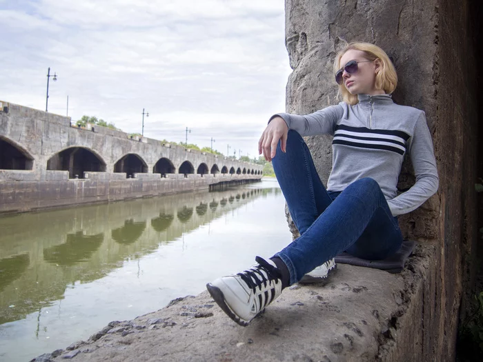 Portrait at the gateway - My, The photo, Beautiful, Portrait, Vdsk, Gateway, Trestle, Embankment, Girls, Volgograd, Krasnoarmeysky District