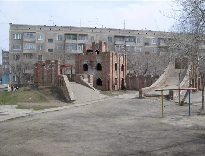 Ответ на пост «Самая уральская фотография» - Юмор, Горка, Урал, Ответ на пост, Суровость, Детство 90-х, Саяногорск