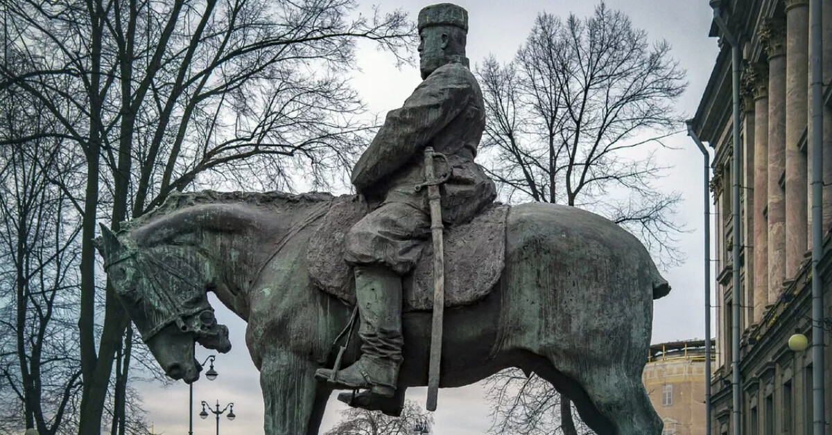 Три санкт петербург. Памятник Александру III (Санкт-Петербург). Памятник Александру 3 в Санкт-Петербурге Трубецкой. Памятник Александру III Паоло Трубецкого. Памятник Александру III (скульптор. П. Трубецкой).