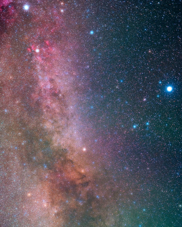 Млечный путь и созвездие Лиры