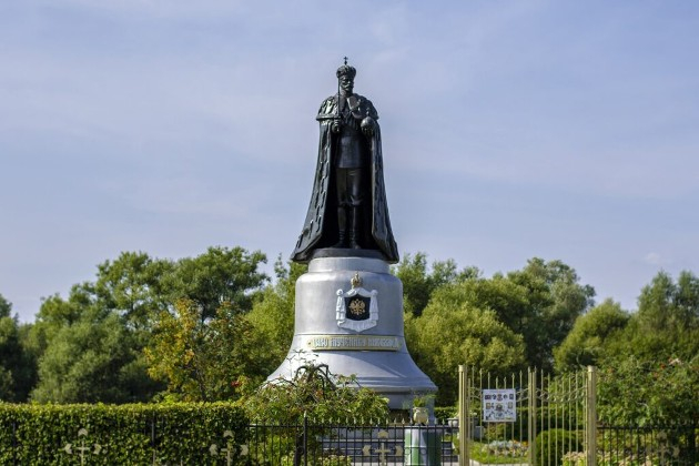 Taininskoye village. Monument to Nicholas II - My, Memory, sights, Monument, Travel across Russia, Orthodoxy, Подмосковье, Video, Youtube, Longpost