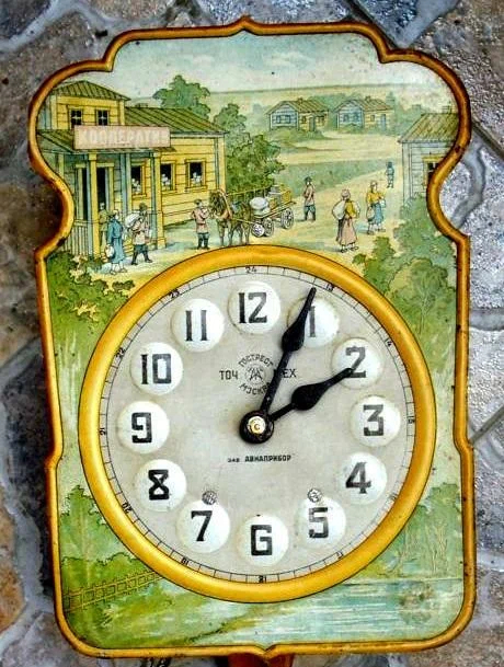 Why all Soviet houses had walkers clocks, which also served as an instrument of propaganda - Wall Clock, Retro, Made in USSR, Yandex Zen, the USSR, GIF, Longpost