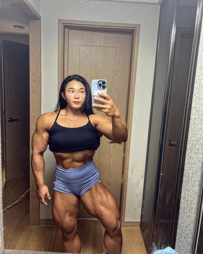 Eunhee Kang (@eheekang) - Eunhee Kang, Strong girl, Sleep-Sleep, Extreme muscles, Asian, Sports girls, The photo, Body-building, Bodybuilders, Video, Vertical video, Longpost