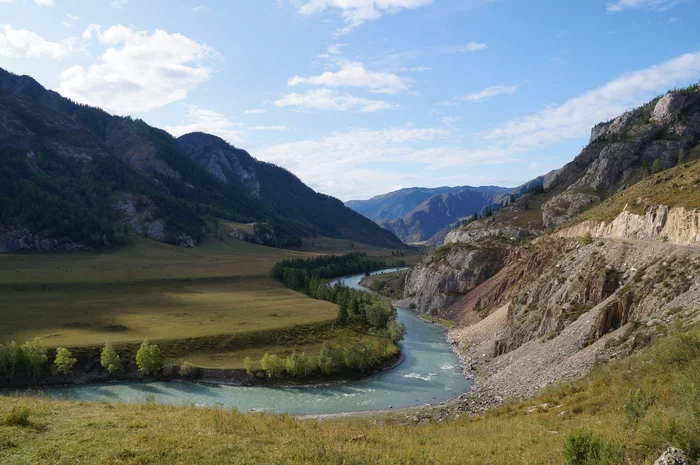 The Chuya River flows through the territory of three districts of the Altai Republic - Kosh-Agachsky, Ulagansky and Ongudaysky - My, The nature of Russia, beauty of nature, Nature, The photo, Altai Republic, The rocks, River, Autumn, Summer, Landscape, The mountains, beauty, Sky, Travel across Russia, Travels, Tourism, Gotta go, Forest, Road, Chuisky tract, Longpost