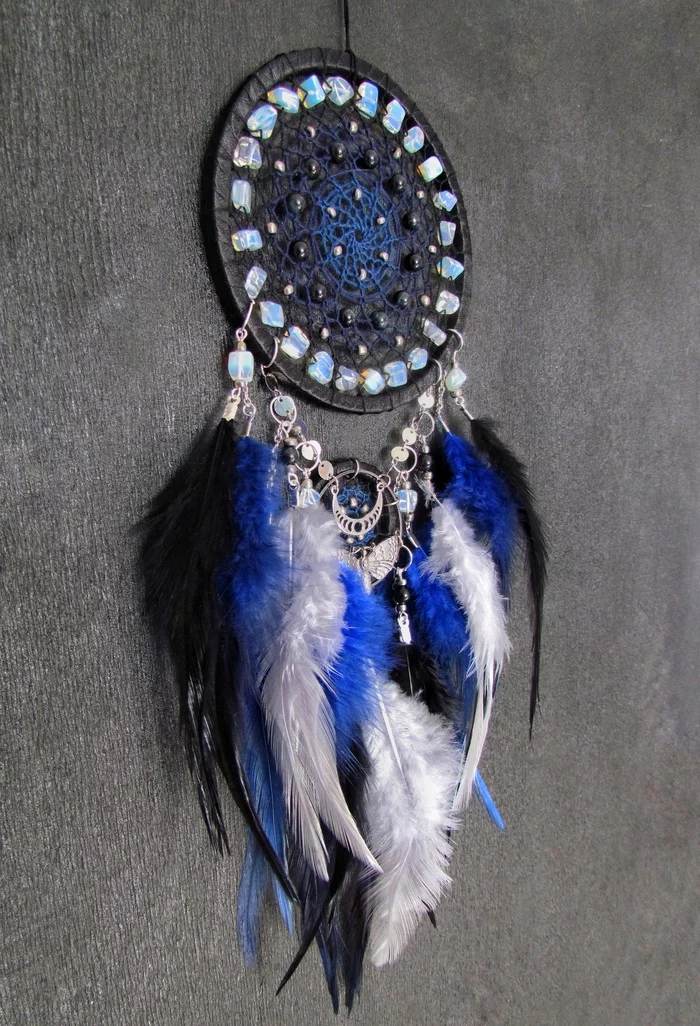 Dreamcatcher Moon Butterfly - My, Dreamcatcher, Butterfly, Hawk, Brazhnik dead head, Feathers, Indians, Needlework, Needlework without process, Handmade, With your own hands, The photo, beauty, Unusual, Night, Longpost