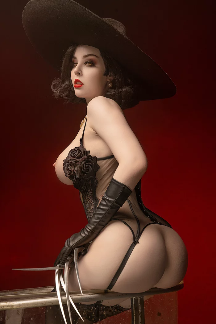 Disharmonica - Lady Dimitrescu (Full Set) - NSFW, Девушки, Эротика, Сиськи, Обнаженка, Попа, Половые губы, Анус, Косплей, Леди Димитреску - Resident Evil, Disharmonica, Длиннопост