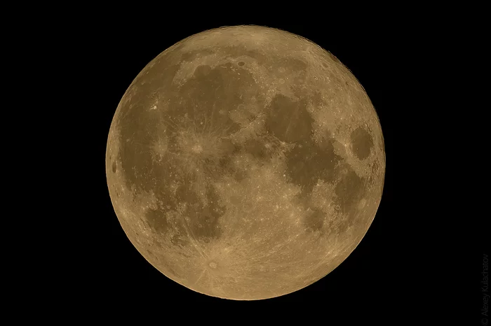 Темная луна 2022. Скиф 99 о Луна. 99 Moons. 27.09.1999moon. 11.07.1999 Moon.