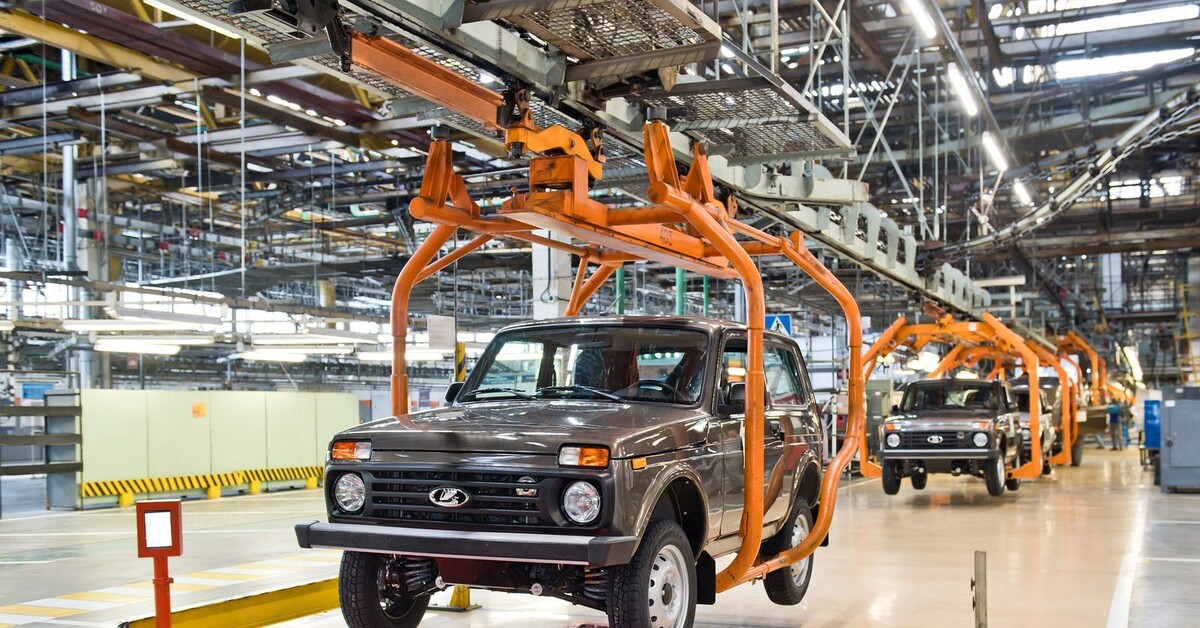 Niva legend 2022. Автоваз конвейер lada xray. Как называется автоваз. Автоваз,lada granta завод. Новая лада веста 2023.