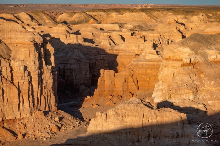 Путешествие по Монголии. 2 часть Монголия, Путешествия, Туризм, Природа, Пейзаж, Пустыня, Каньон, Видео, Без звука, Длиннопост