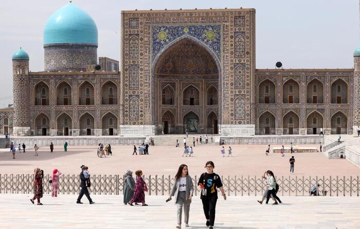 Uzbekistan adopts draft law on equal rights for women and men in first reading - My, TASS, news, Uzbekistan, Equality, Equality