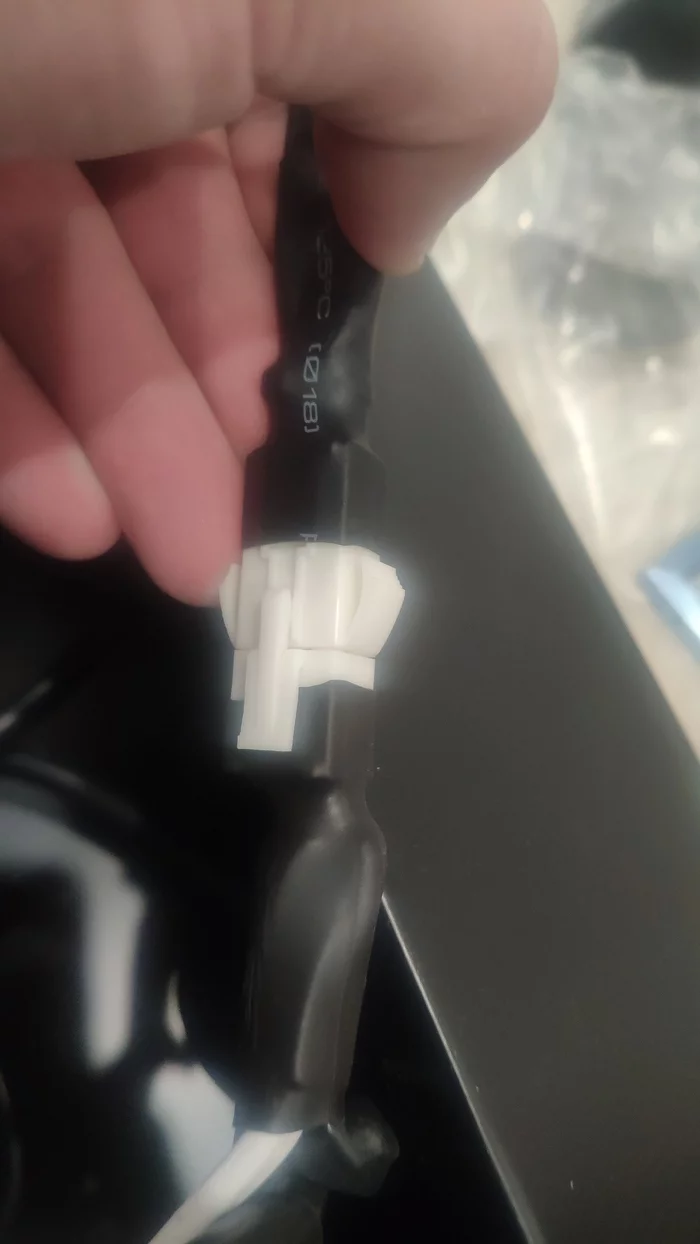 I am looking for the name of the connectors inside the hood - My, Electrician, Electronics, Repair of equipment, Connector, Hood, No rating, Wiring, Longpost