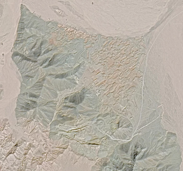 What is this place in the desert? - My, Desert, Interesting, Google maps