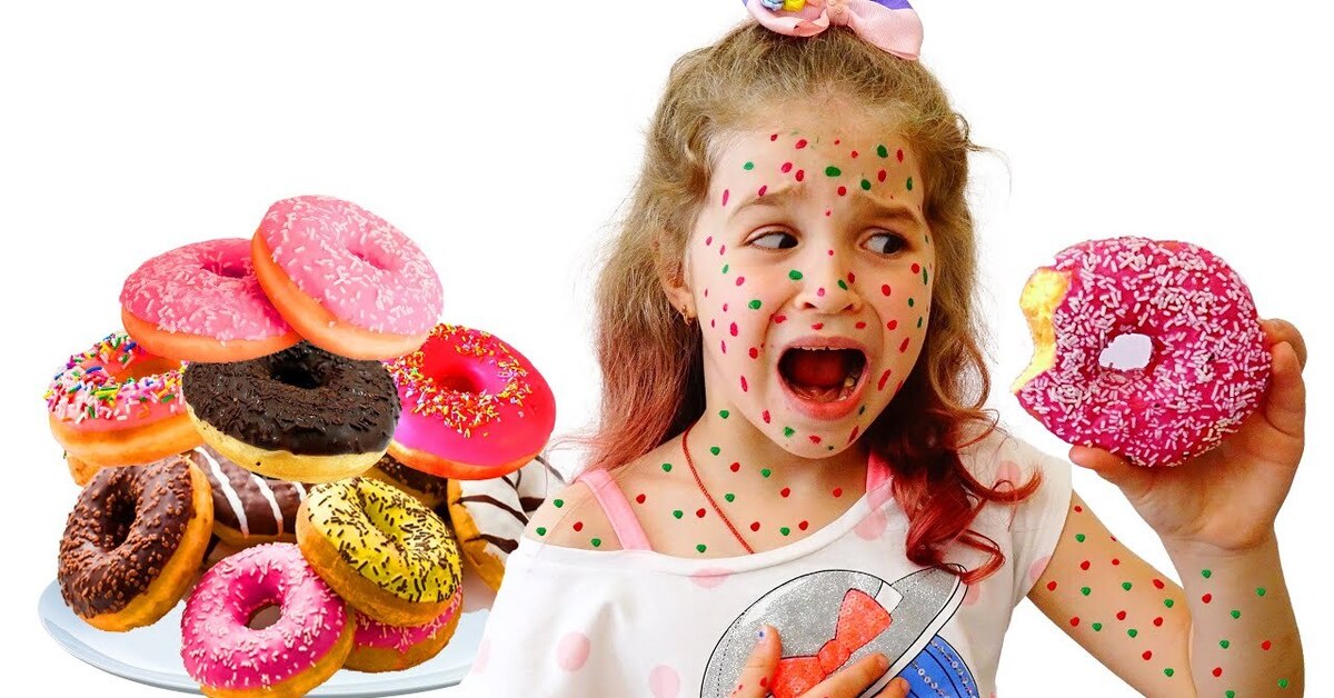 Сладости боли. Вредные сладости для детей. Вредные вкусняшки. Ребенок поедает сладости. «Безобидные сладости для детей.
