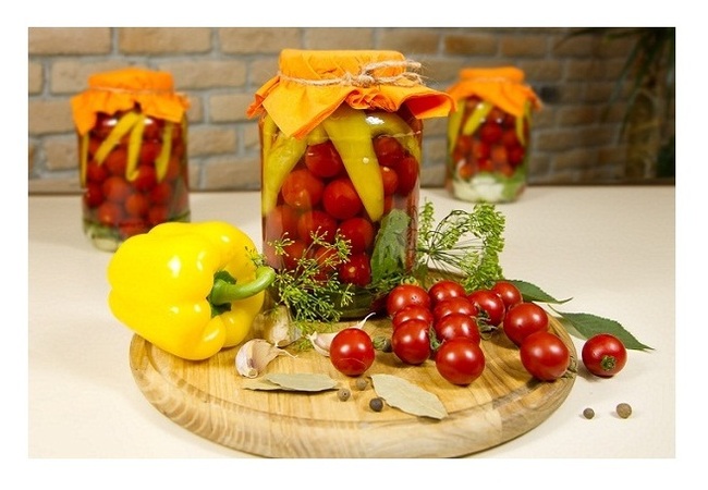 Салат из перца и помидоров на зиму - 5 рецептов с фото пошагово