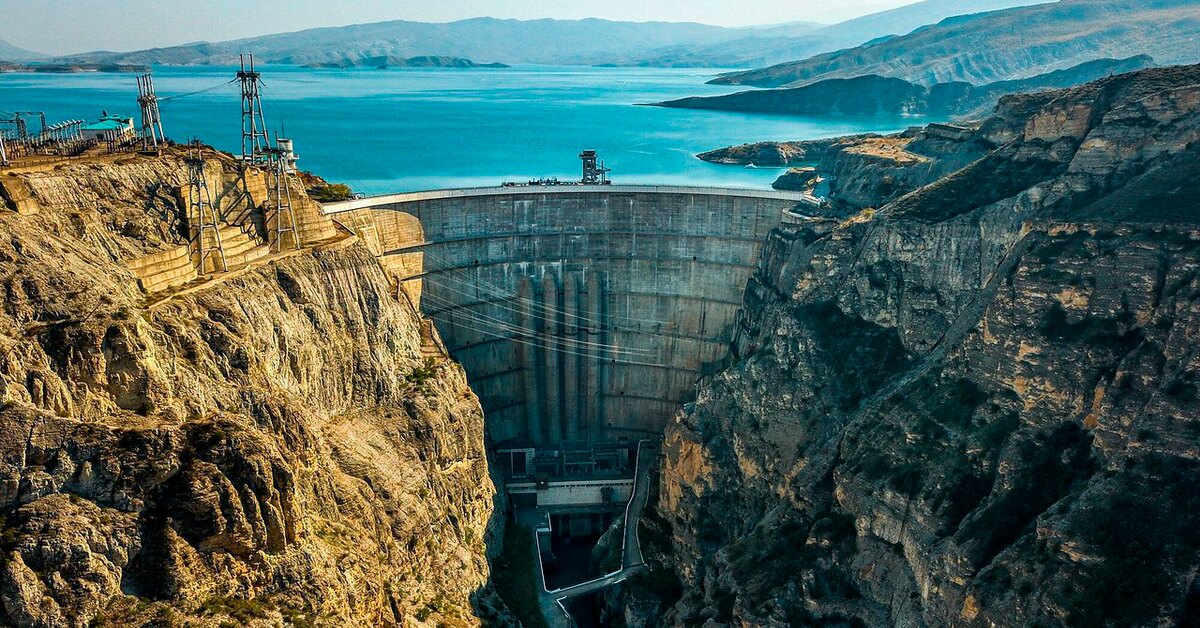 Чиркейская ГЭС водосброс