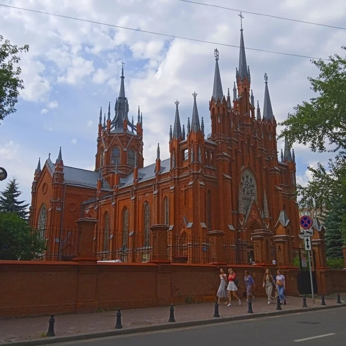 Cathedral in Krasnaya Presnya - My, Temple, Monument, Architecture, sights, Moscow, Catholic Church, Krasnaya presnya, Longpost