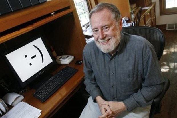 Scientist and programmer best known for inventing the smiley face - Story, Technics, Electronics, Smile, Programming, Programmer