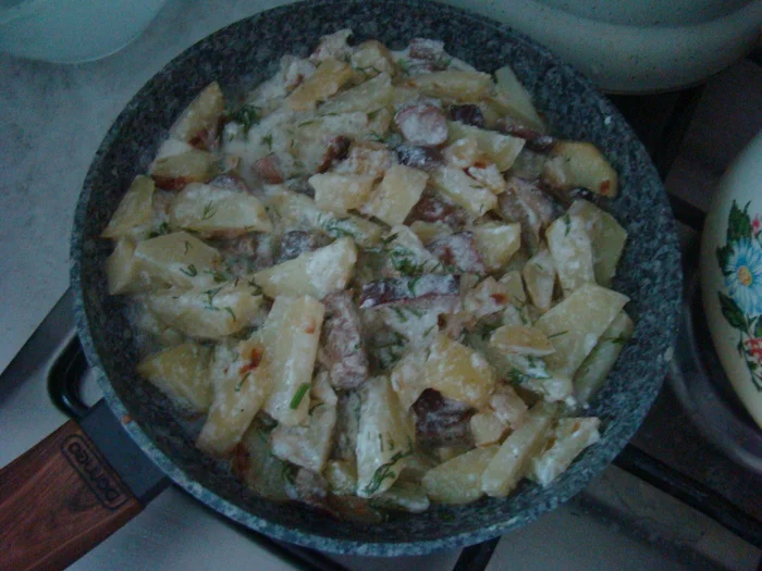 How a walk in the forest turned into a delicious dinner - My, Forest, Summer, Mushrooms, Dinner, Roast potatoes, Cooking, Longpost