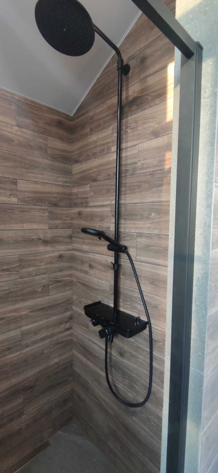 Шёл 2022 год, а дельфинчики все ещё с нами)) Ремонт санузла, Дельфинарий, Длиннопост