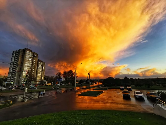 Sunset after a thunderstorm - My, Mobile photography, Cherepovets, Bridge, Town, Sunset
