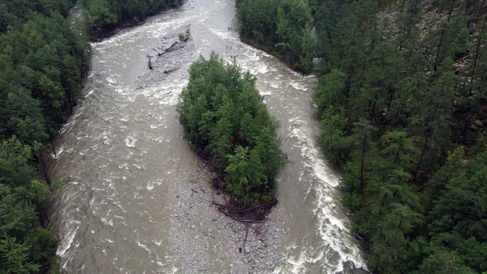 Unsuccessful attempt to ford, Middle Sakukan river, Kodar, July 2022 - My, Kodar, River, Ford, Failure, Hike, Video, Video VK