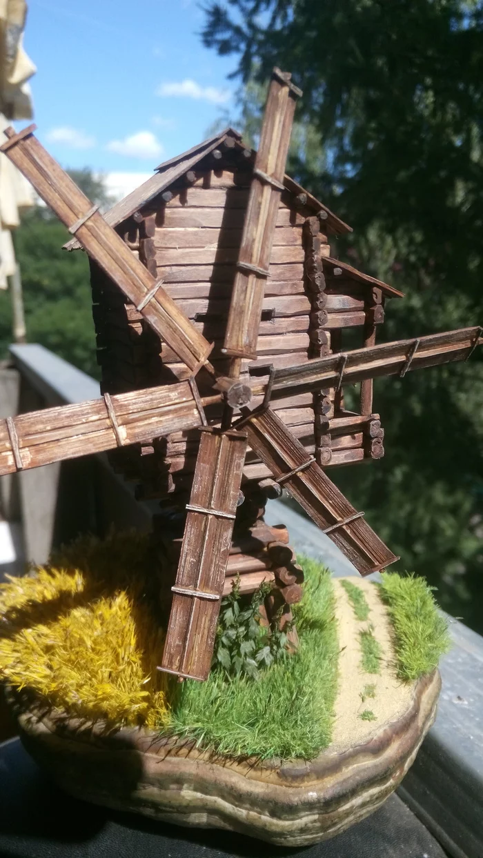 Pillar mill from the village of Germanov Pochinok, Soligalichsky district. - My, Needlework with process, Wood products, Crafts, Architecture, Story, Art, Wooden architecture, Mill, Scale 72, Scale model, Woodworking, Wood carving, Miniature, Longpost