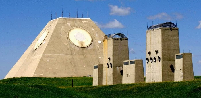 The iconic pyramid of a former Cold War missile base is being repurposed as a mining center - My, Military base, Rocket, Mining, Cryptocurrency, IT, Story, Military history, Investments, Missile silo, Bitcoins, Longpost