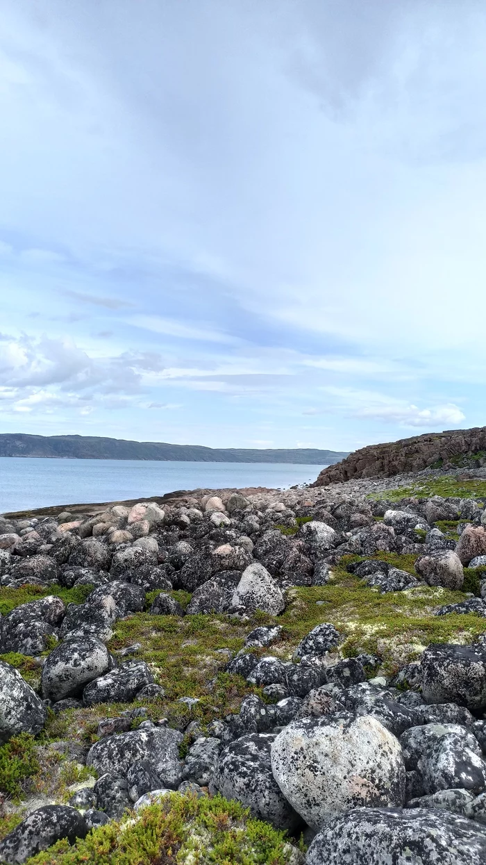 Teriberka, Murmansk region - My, Mobile photography, Teriberka, The photo, Longpost, Murmansk region, Village, A boat, beauty of nature, Sky, Clouds, Caves, Barents Sea, Shore