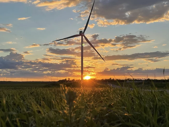 Windmills in Ulyanovsk - Sunset, The photo, Sky, Clouds, Nature, Ulyanovsk, Wind generator