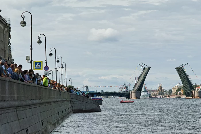 Ships on the Neva and a rehearsal of the Navy parade - July 2022 - Longpost, Sigma, Submarine, Navy Day, Navy, Saint Petersburg, Neva, Parade, Ship, The photo, Photographer, Summer, My