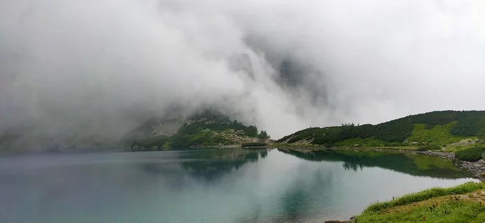 Czarny staw pod Rysami - The mountains, Lake, Clouds, Tatra Mountains