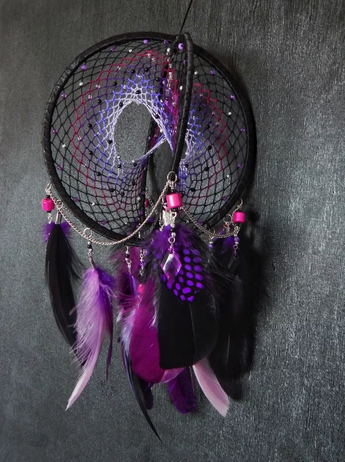 dream catcher moebius - My, Dreamcatcher, Needlework without process, Mobius strip, Handmade, With your own hands, Needlework, The photo, Indians, Feathers, Beads, Beads, Unusual, beauty, Video, Soundless, Longpost