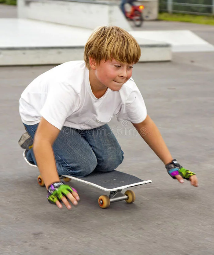 Parents, explain to your children that doing this is dangerous! - My, Skate, Children, Danger, No accident happened