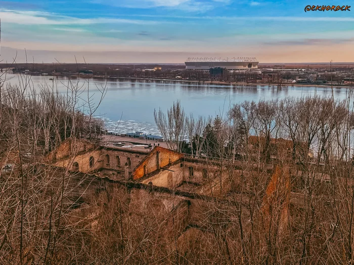 Rostov Arena and Paramonovskie warehouses - My, Ruin, Rostov-Arena, Don, Rostov-on-Don, Landscape, The photo, Mobile photography