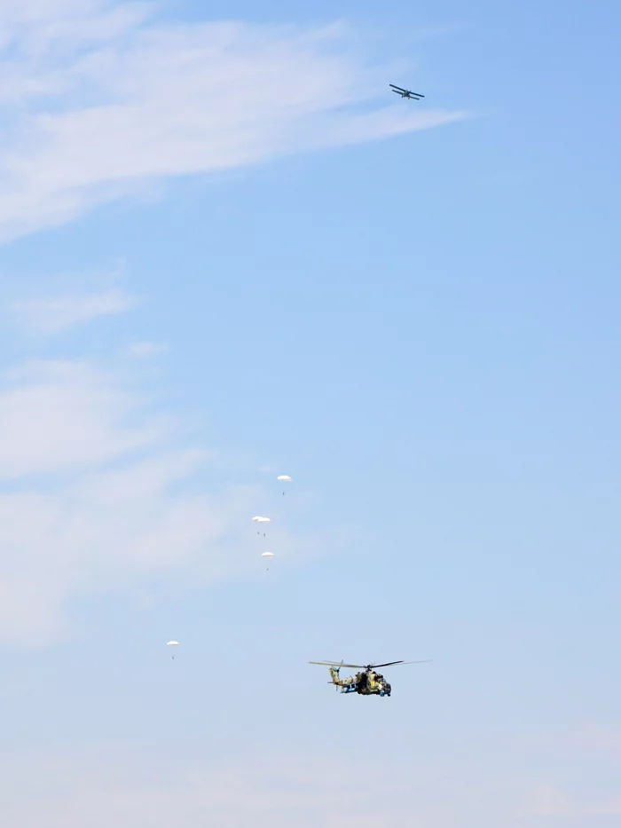 Moment from the window - My, The photo, Parachutists, AN2, Military aviation, Mi-24, Aviation