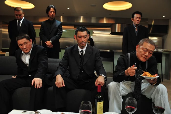 Japanese action movie Lawlessness about the showdown of yakuza clans - My, Movies, Drama, Japanese, Crime, Yakuza, Don't look, Overview, Spoiler, Negative, What to see