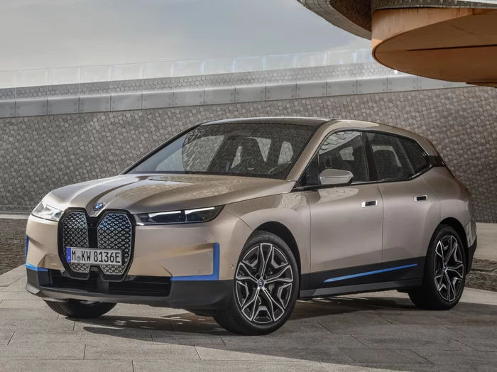 В 2025 ГОДУ BMW ПРЕДСТАВИТ ДВЕ НОВЫЕ ЭЛЕКТРИЧЕСКИЕ МОДЕЛИ: ИХ ПОСТРОЯТ НА ПЛАТФОРМЕ NEUE KLASSE - Моё, BMW, Транспорт, Автомобилисты, Машина, Новинки, 2025, Полезное, Познавательно, Факты, Длиннопост