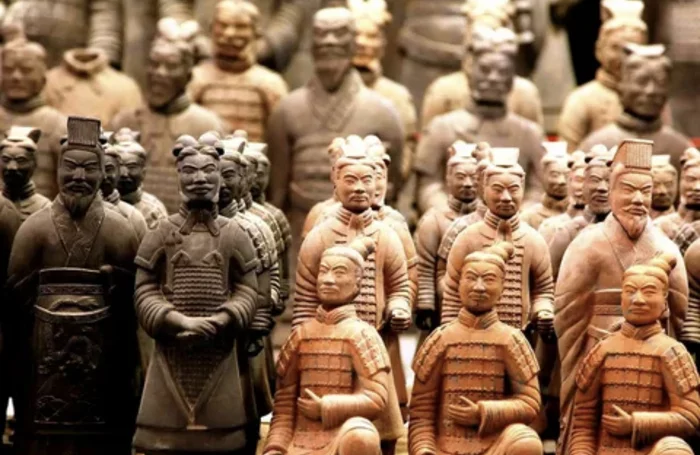Mercury is one of the most toxic chemicals, but the ancient Chinese considered mercury to be the elixir of life. - China, The emperor, Terracotta Army, Interesting