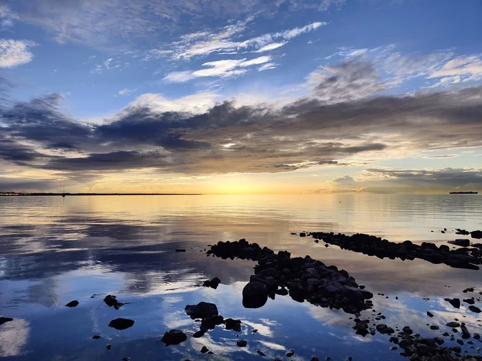 Gulf of Finland before sunset - My, Saint Petersburg, The Gulf of Finland, Sunset, Water, Southwest