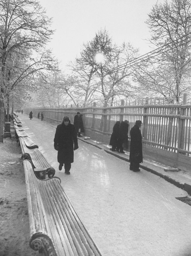 MOSCOW AND MUSCOVITES IN THE WINTER OF 1959 - the USSR, 50th, Old photo, Longpost, Black and white photo, Moscow